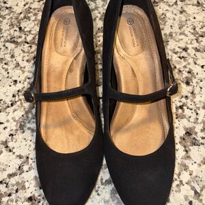 Giani Bernini Black Mary Jane pumps